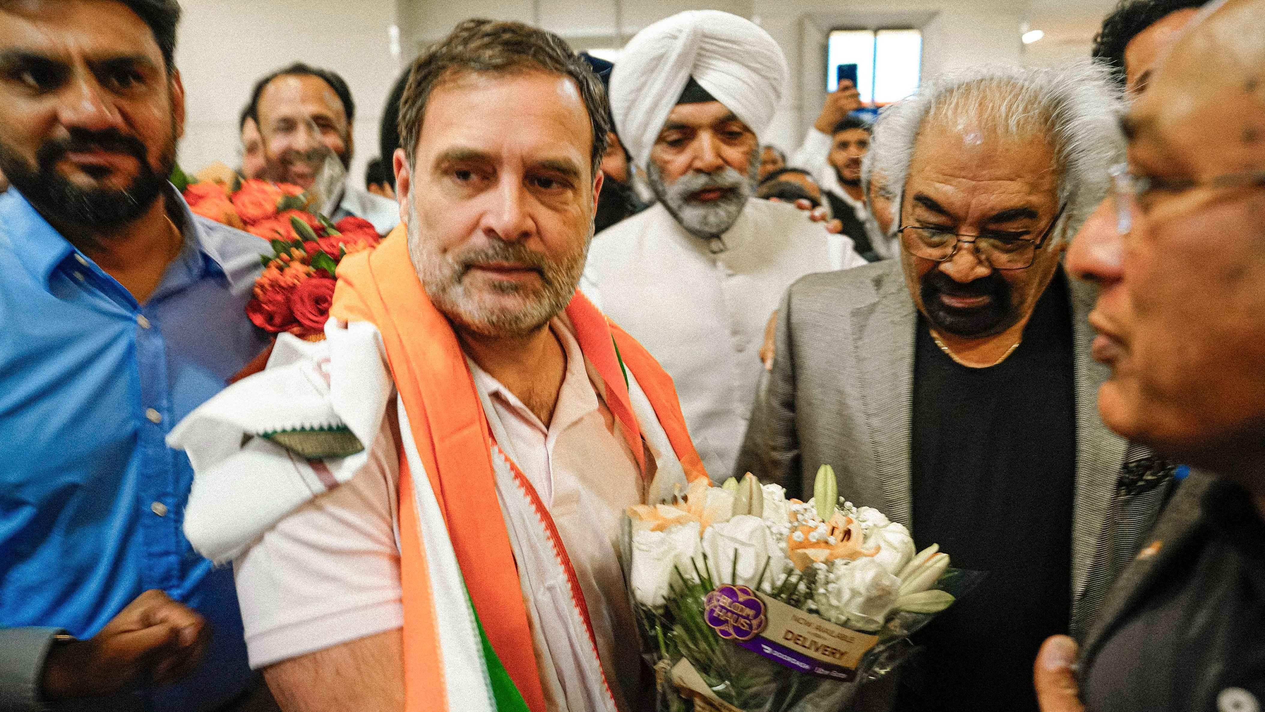 <div class="paragraphs"><p>Lok Sabha LoP Rahul Gandhi receives a warm welcome at Dallas Fort Worth International Airport, in Texas, USA</p></div>